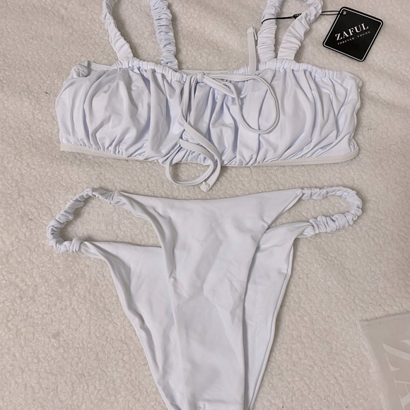 nwt zaful ruffle bandeau high cut bikini set - Picture 5 of 13